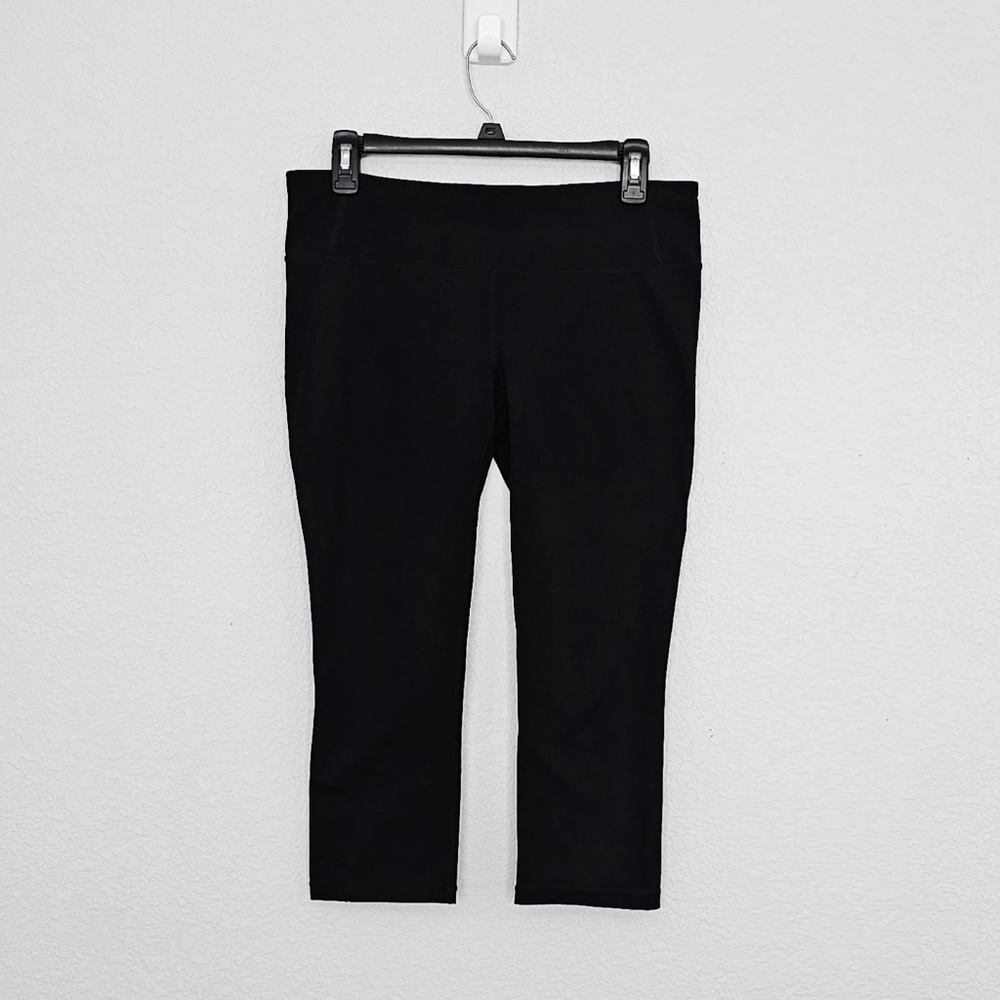 GapFit Womens Capri Length Leggings Size Medium